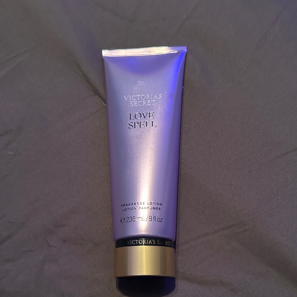 NEW** Victoria's Secret Love Spell Purple Lotion